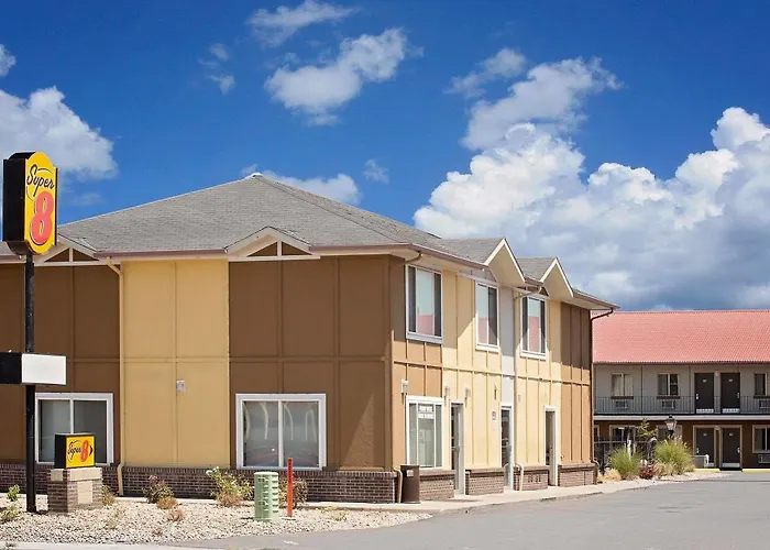 Super 8 By Wyndham Denver Central